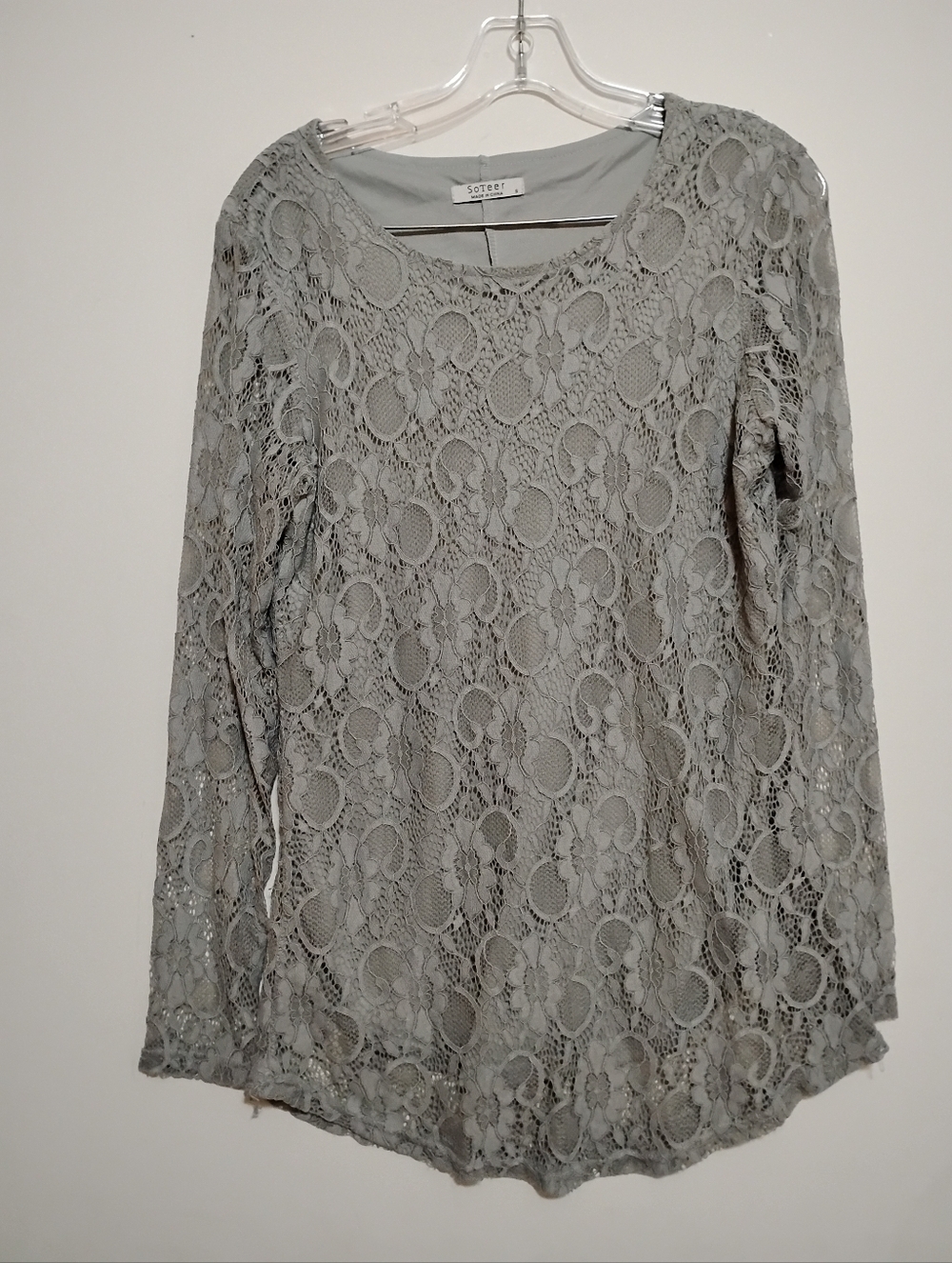 SOTEER Soft Grey Lace Long-Sleeve Top With Lining 95%Polyester 5%Spandex S